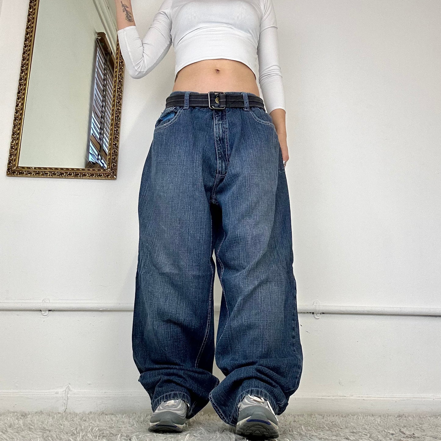 90's baggy jeans