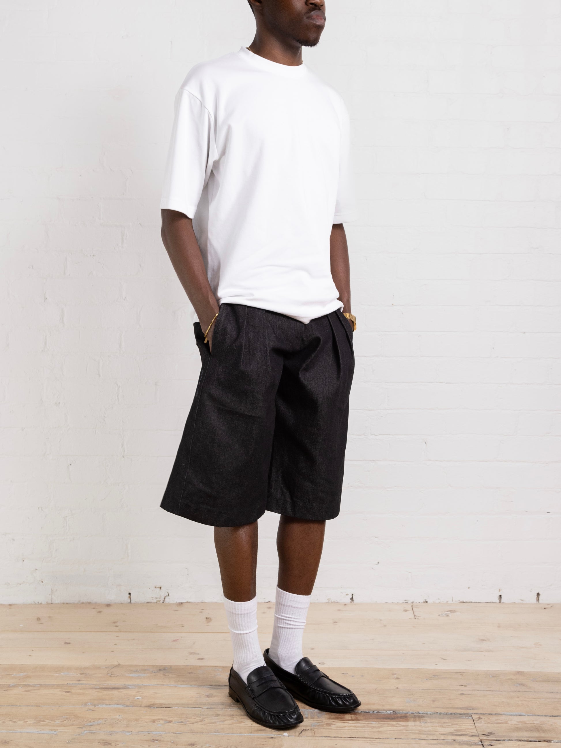 die Parker-Shorts aus dunkelgrauem Denim
