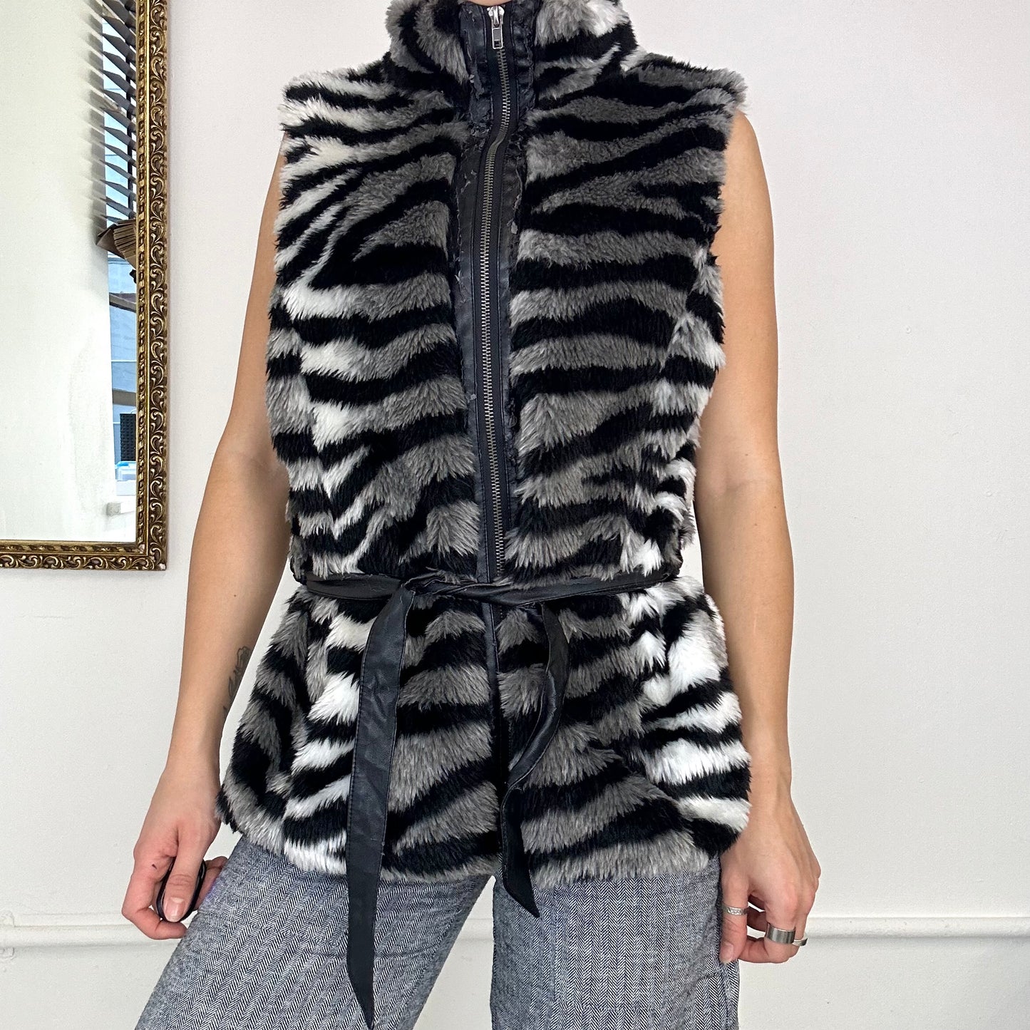 vintage zebra faux fur sleeveless jacket