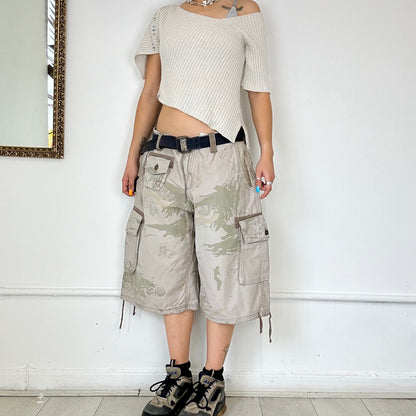 baggy camo cargo shorts by fishbone