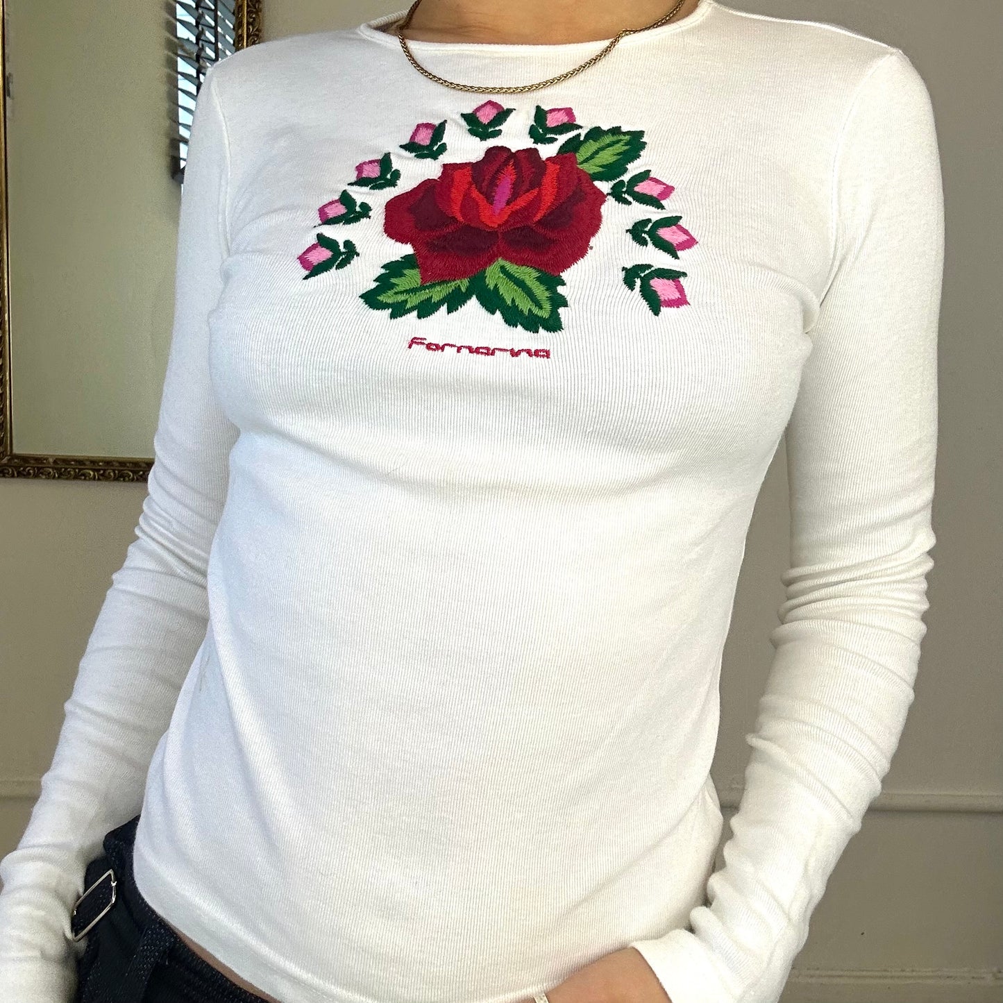 2000's embroidered long sleeve top