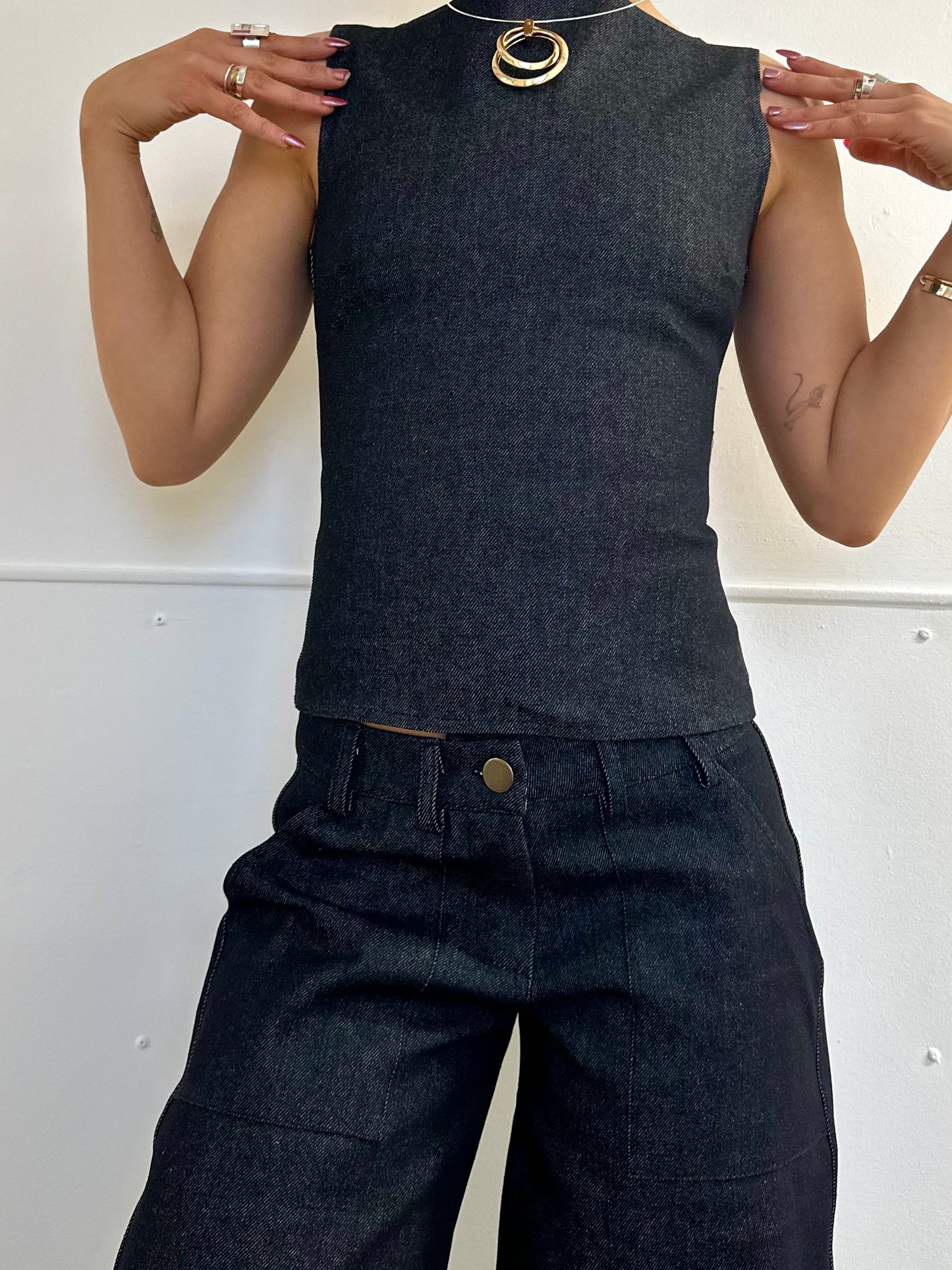 the charlie top in dark grey denim