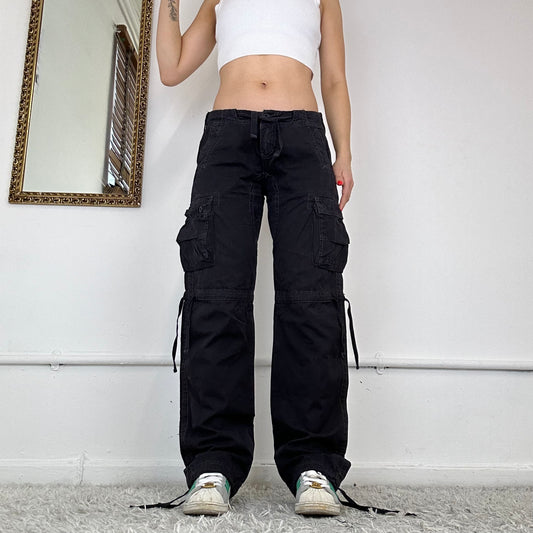 2000’s cargo trousers