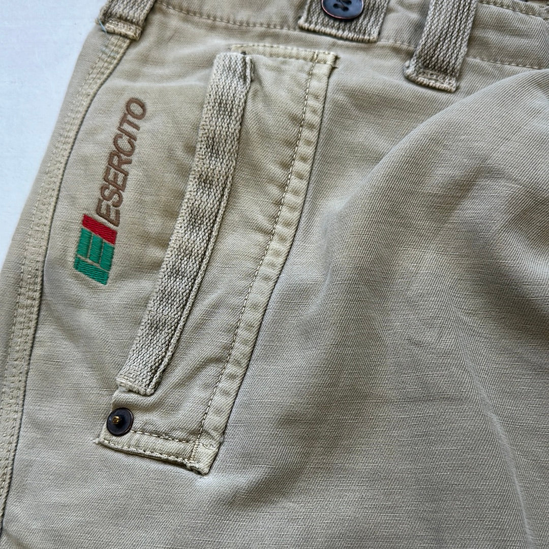 baggy khaki cargo shorts