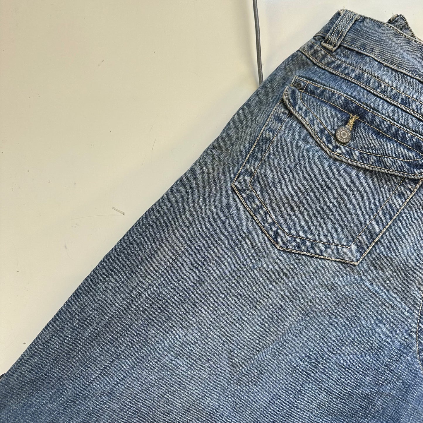 2000's wide leg cargo jeans