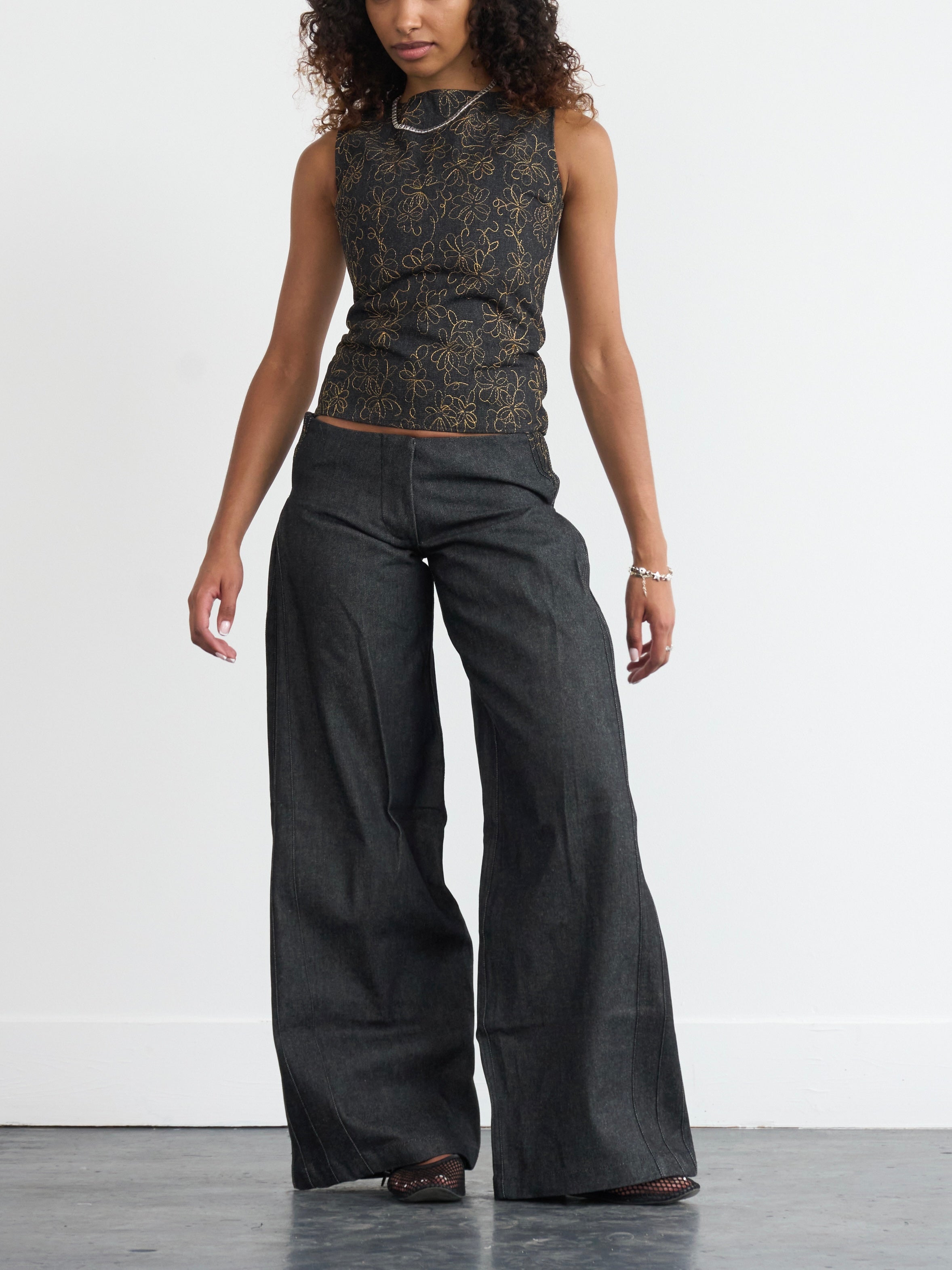 tommy jean - embroidered charcoal denim