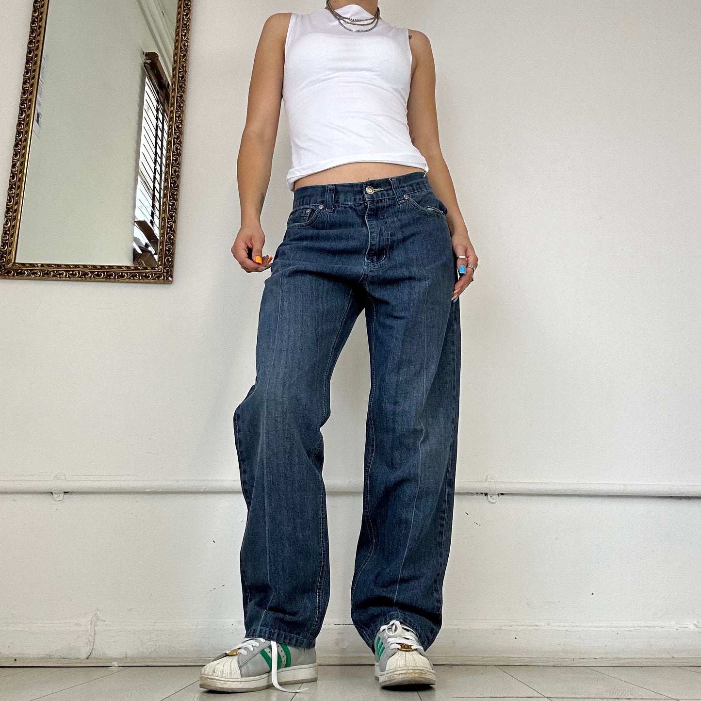 2000's dark wash straight leg jeans