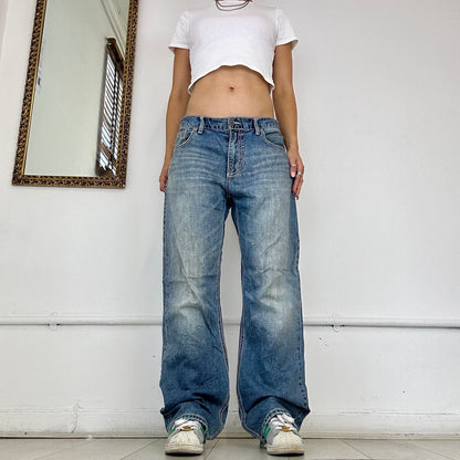 2000's blue washed baggy jeans