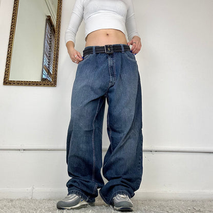 90's baggy jeans