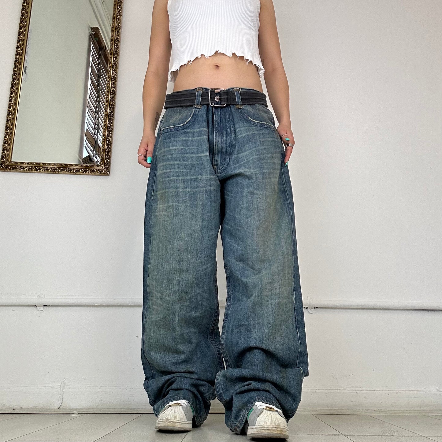 2000's baggy jeans