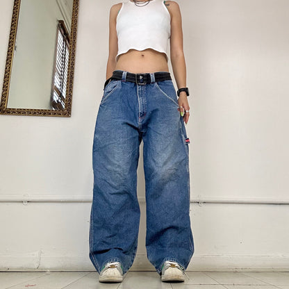 2000's baggy cargo jeans by vans