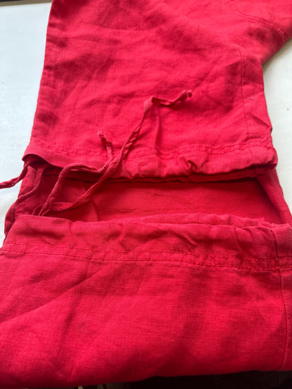 red linen capri trousers