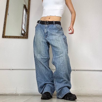 vintage baggy light wash jeans