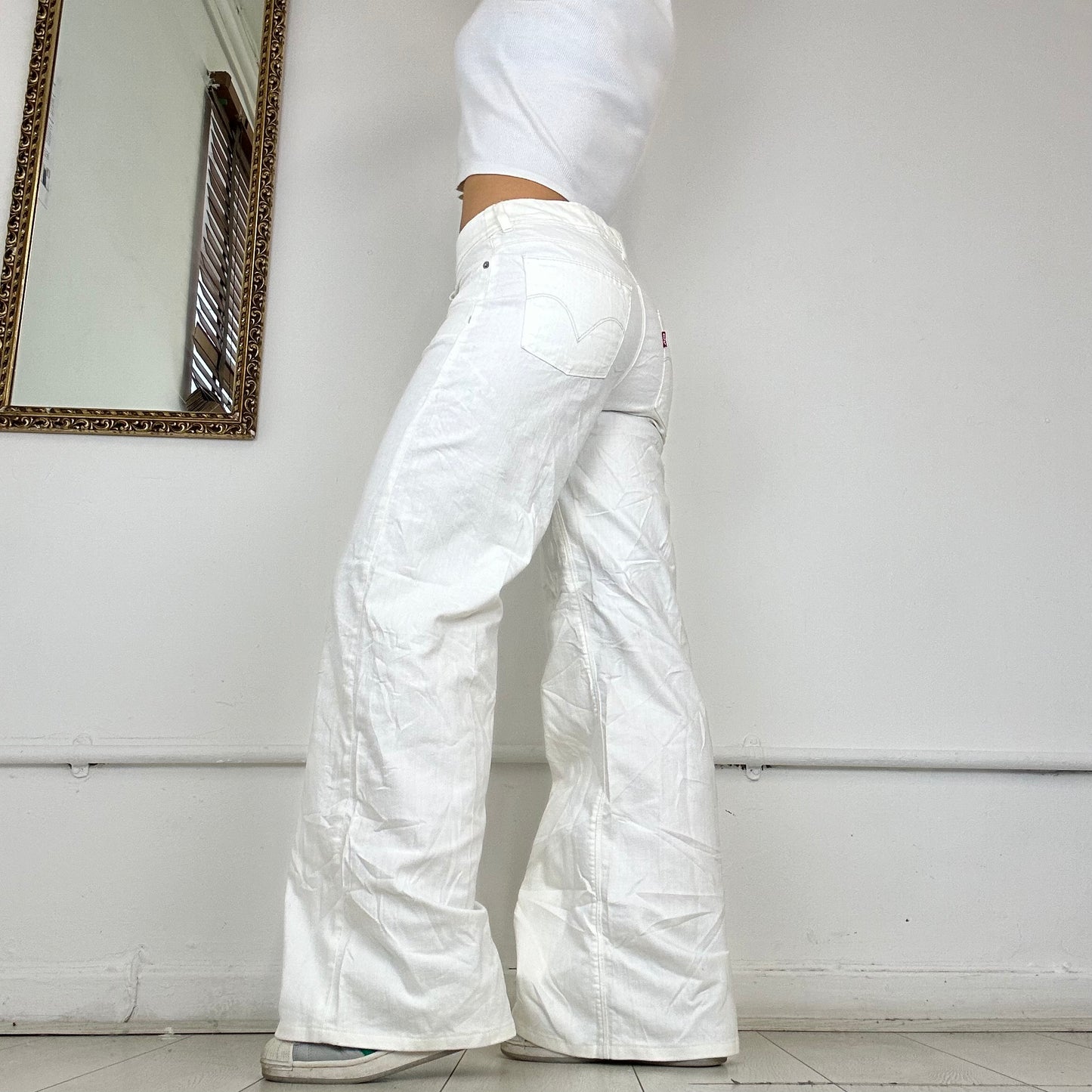 levis loose fit white jeans