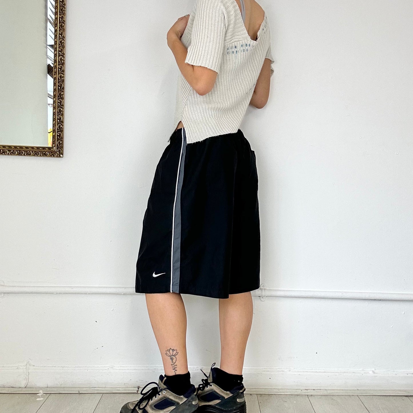 black baggy nike track shorts