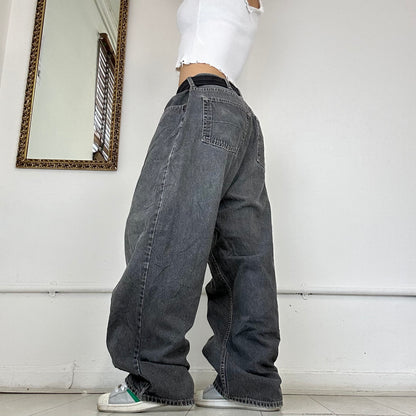 baggy 00’s grey jeans