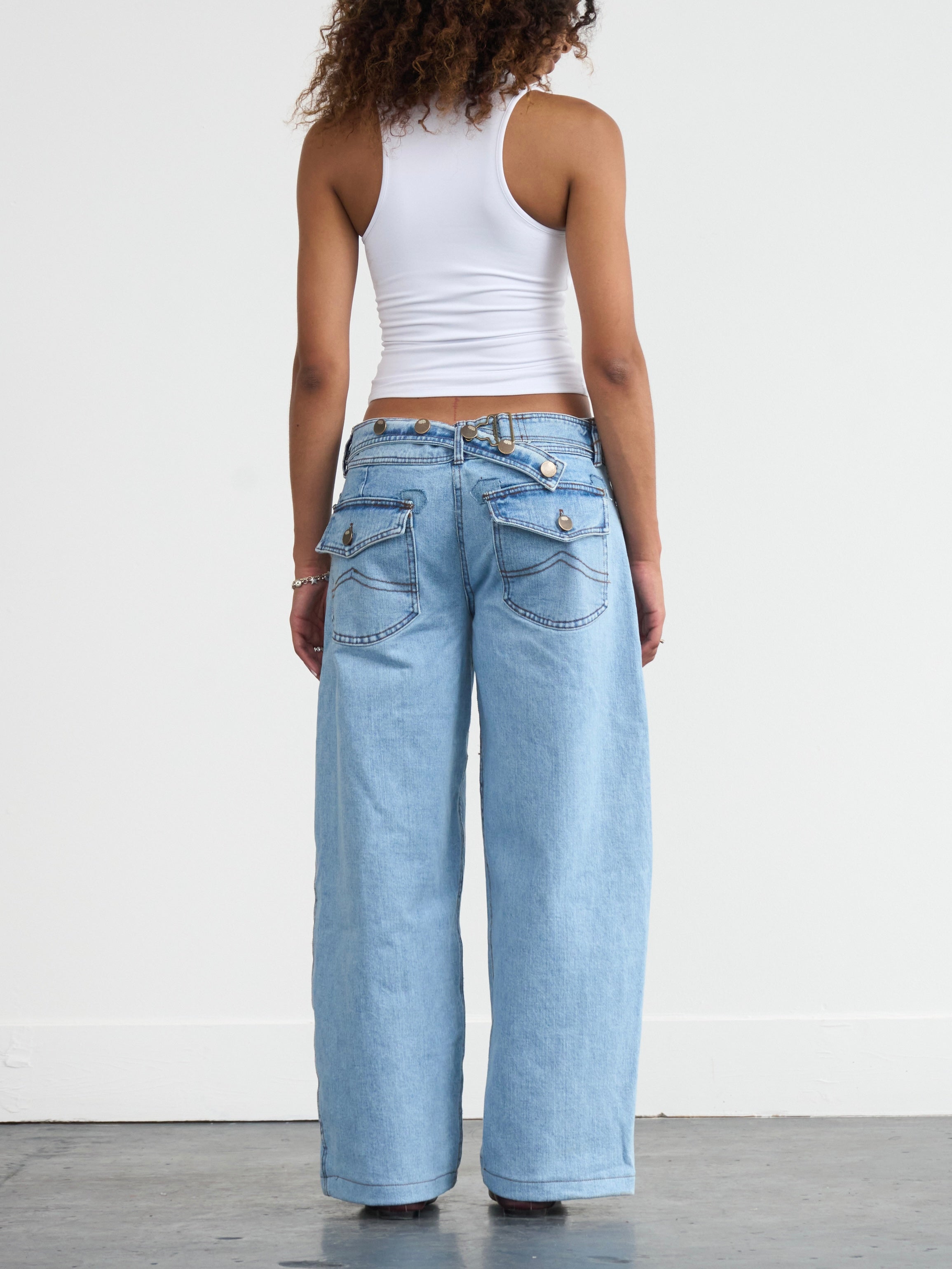 balloon jean - light washed denim