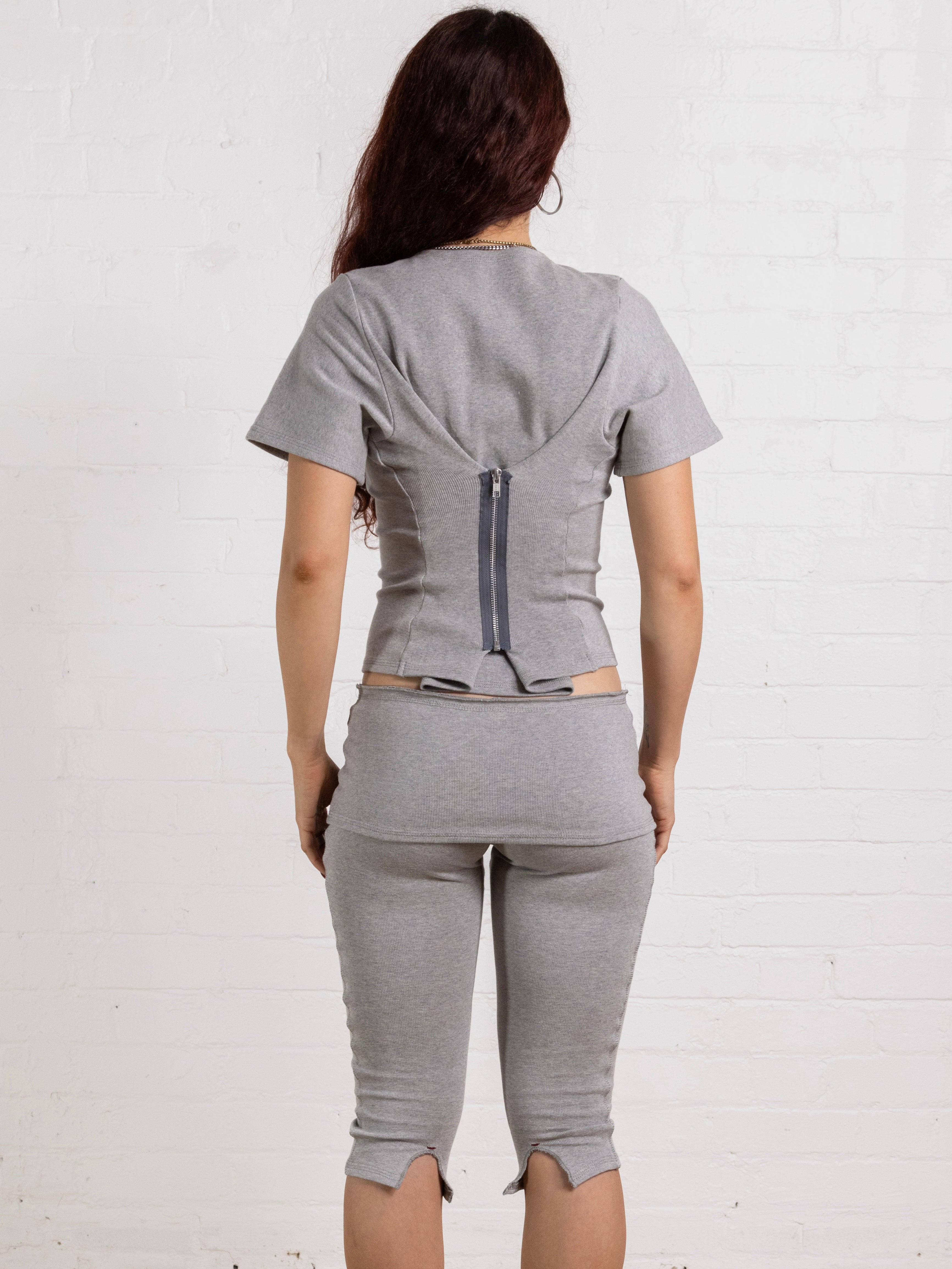 devon top - grey