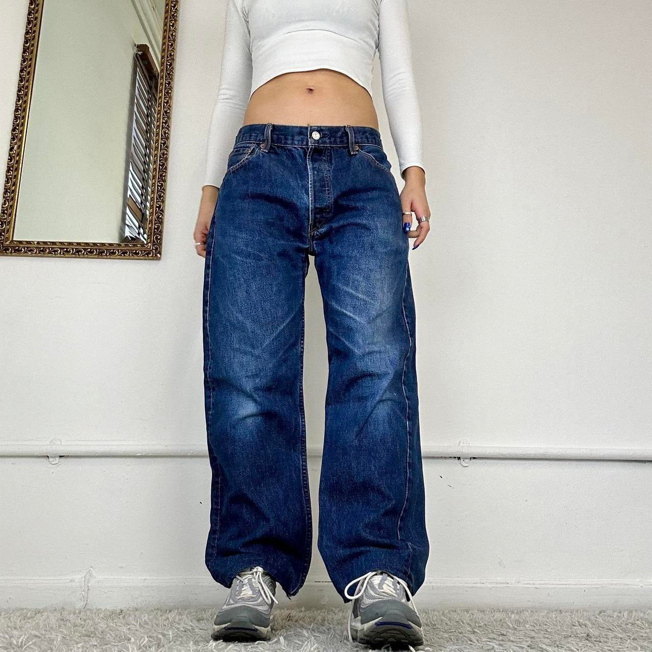 wide leg levi's jeans