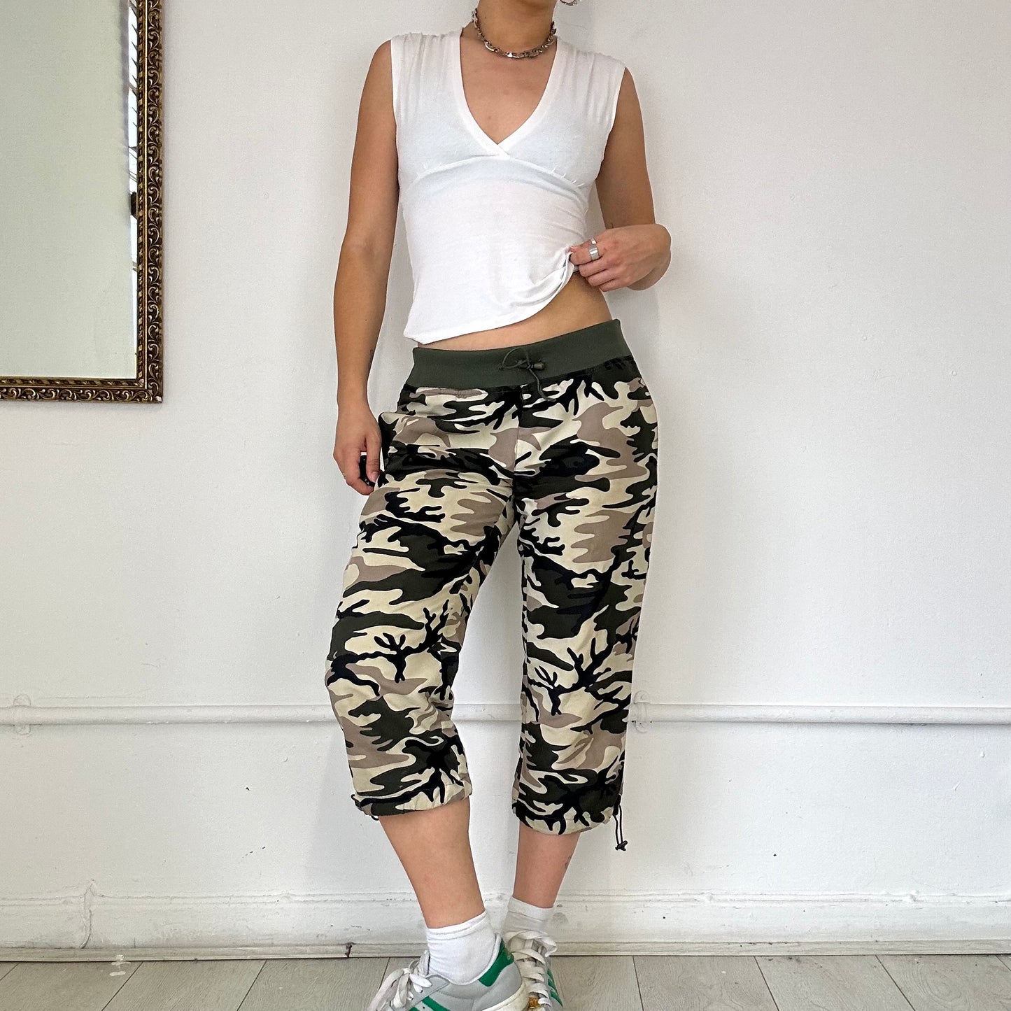 baggy camo cargo capris by fishbone