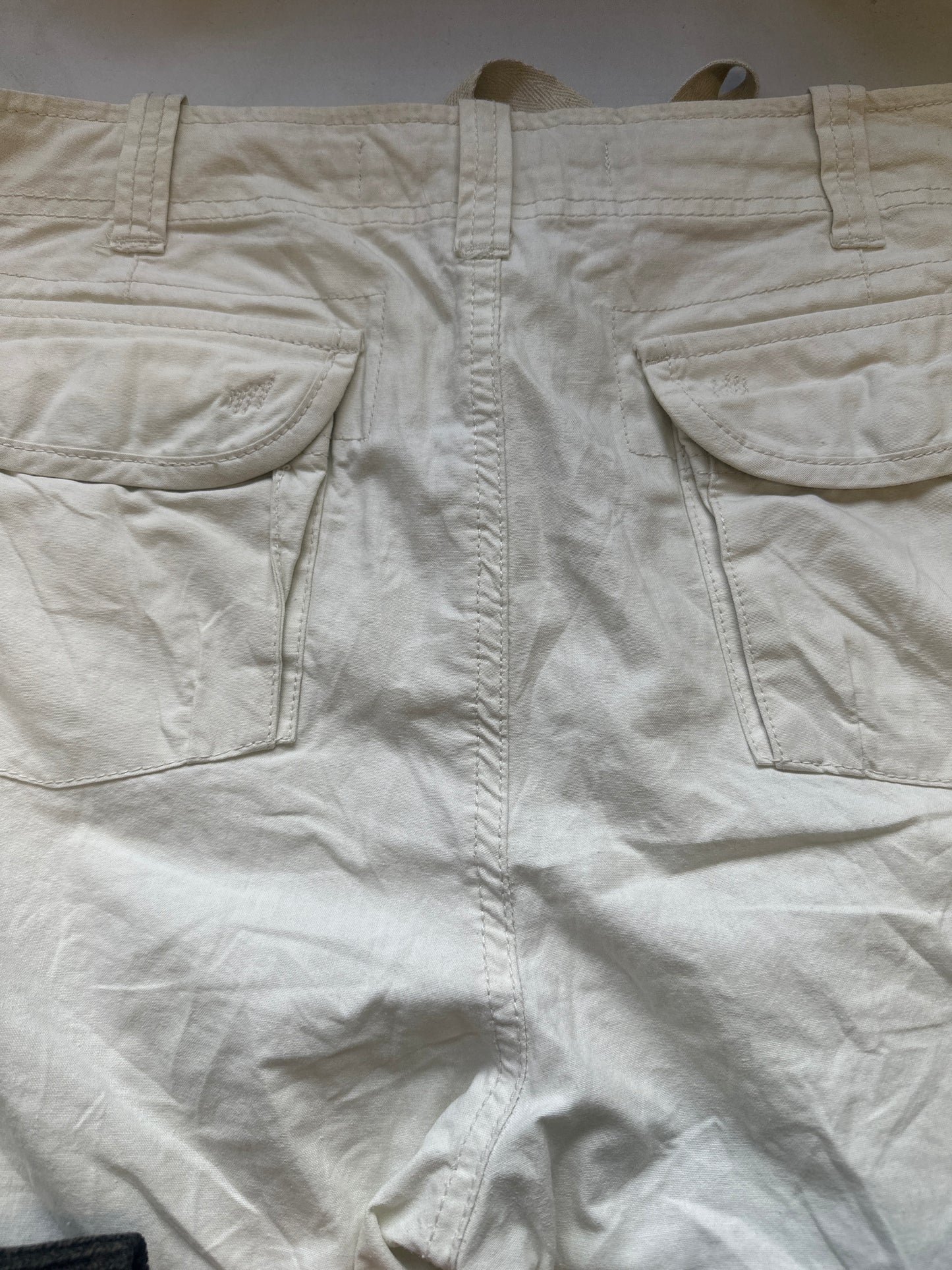 baggy cream cargo shorts