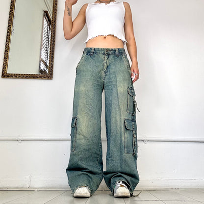 washed baggy cargo jeans