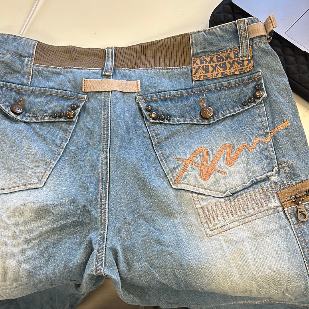 2000's long denim shorts