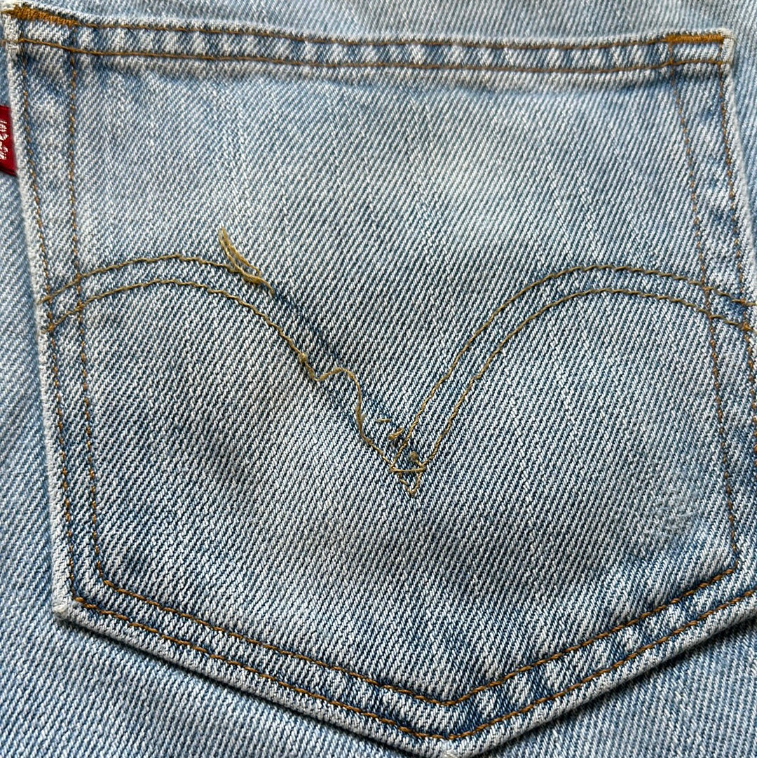 baggy light wash jeans by levi’s