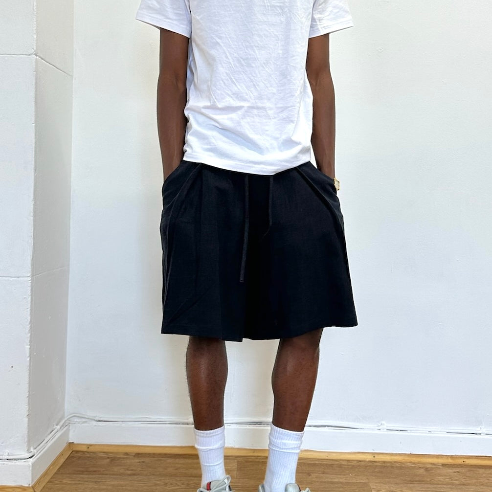 Lake Short - schwarzes Leinen