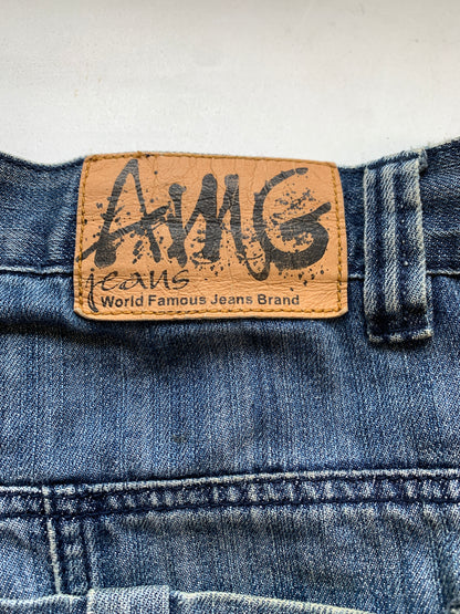 2000's baggy skater jeans