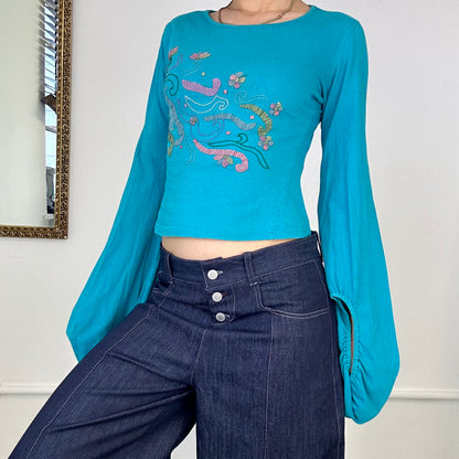 2000's blue embroidered drape sleeved top