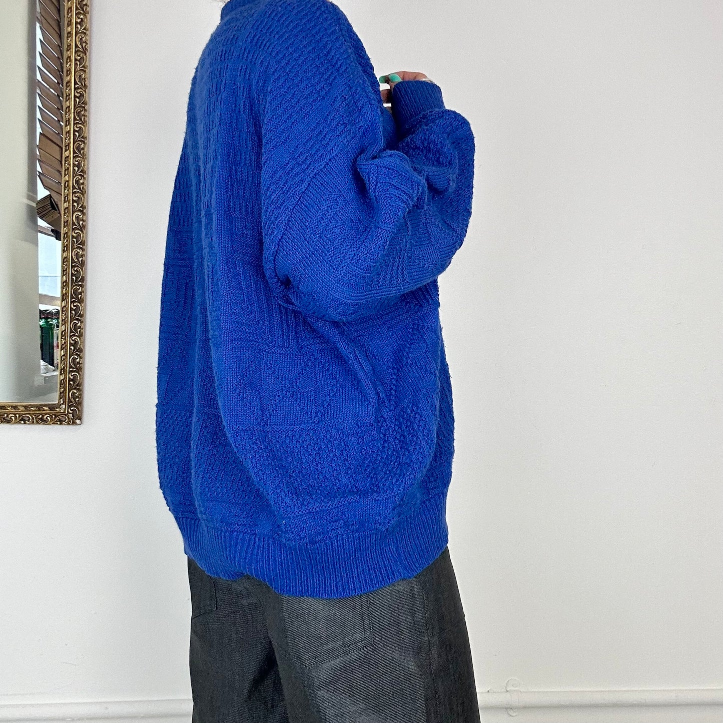 vintage electric blue knitted jumper