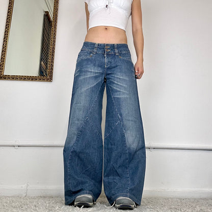 perfect wide leg levi's jeans