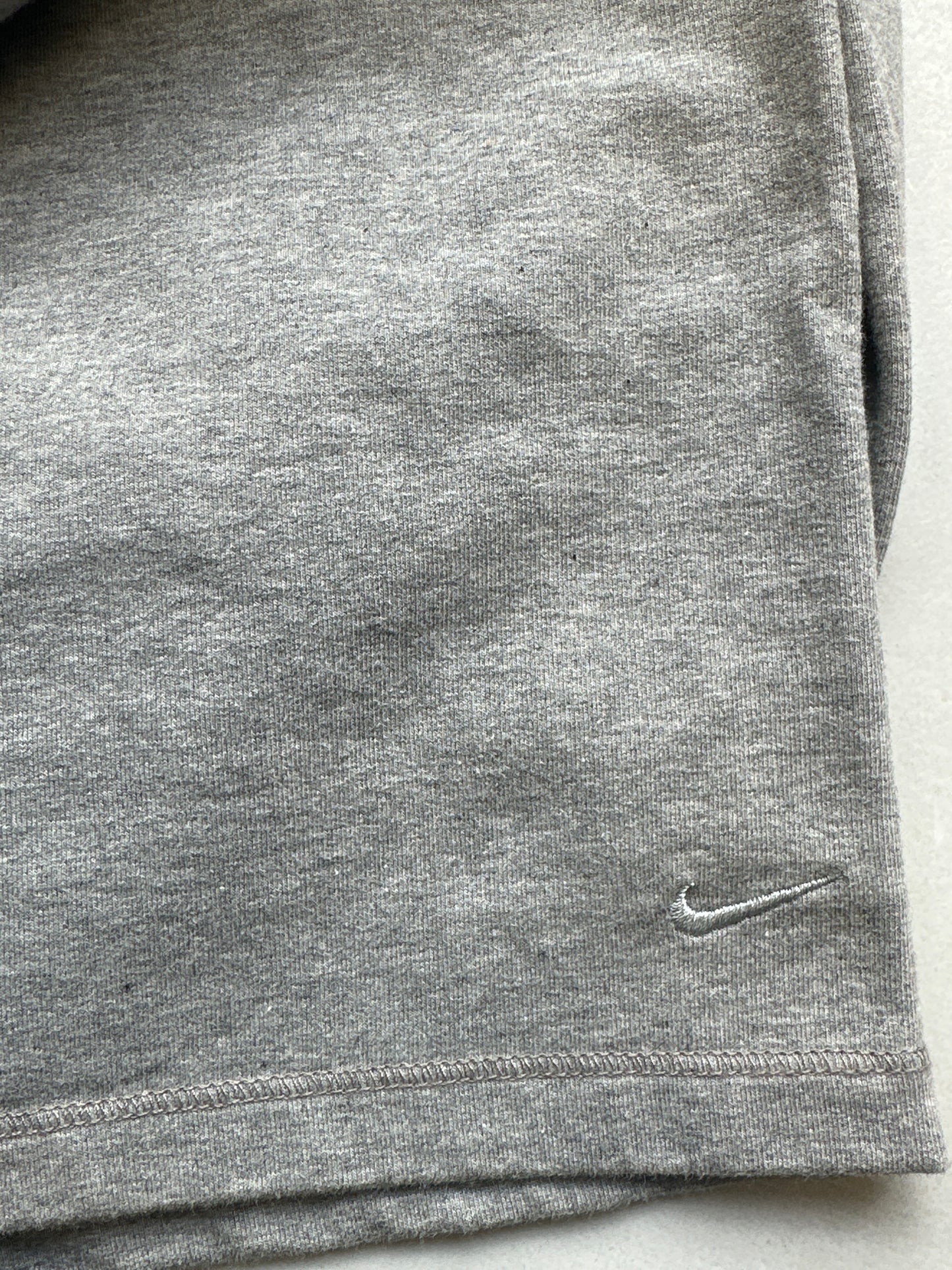 grey nike capri tracksuit trousers