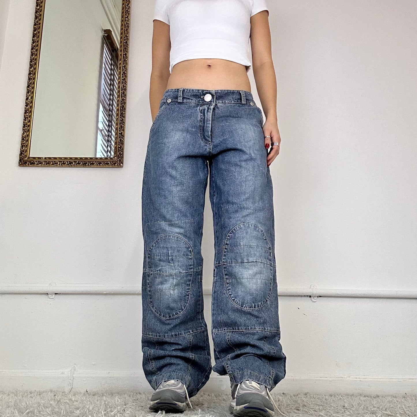 2000's baggy cargo jeans