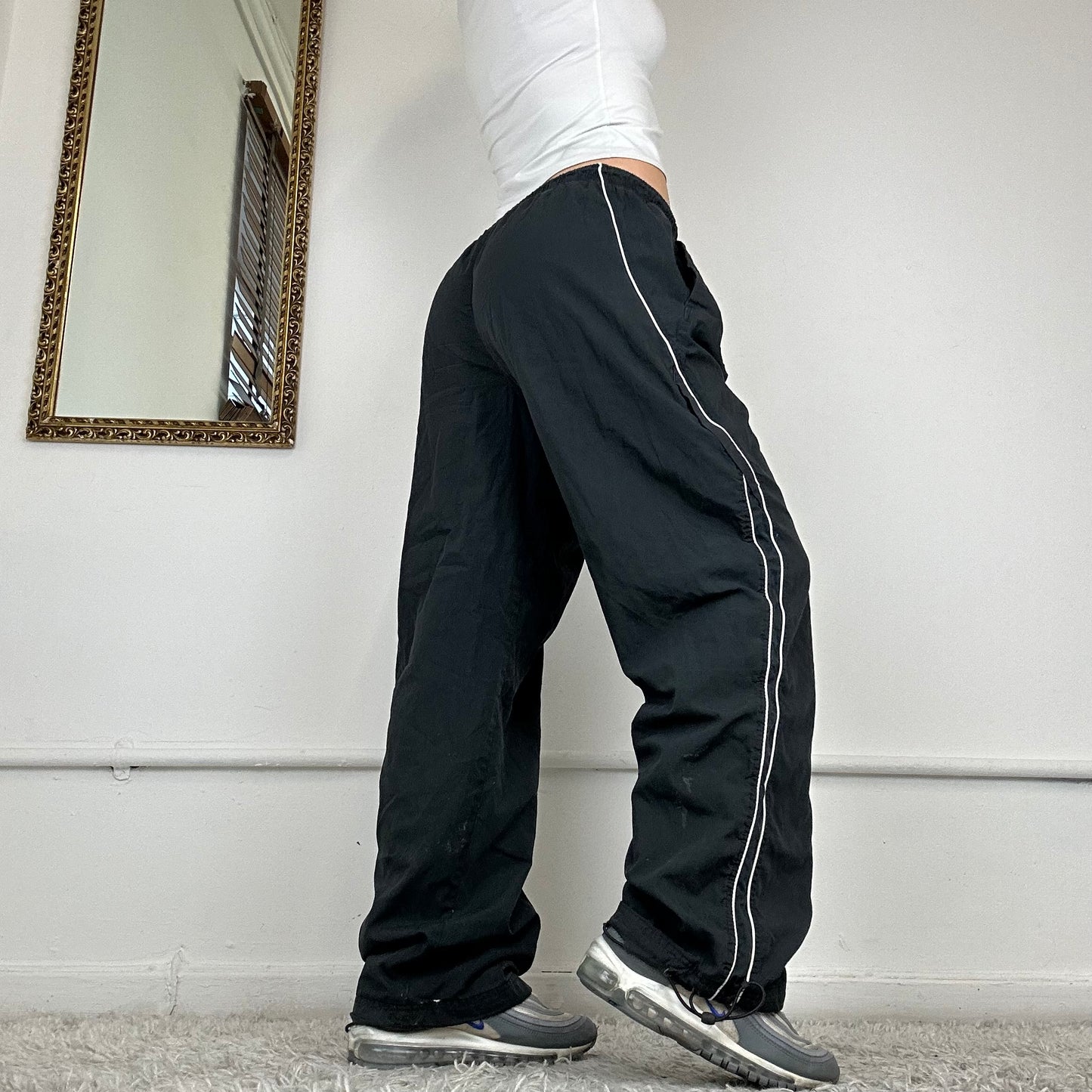 wide leg nike tracksuit bottoms