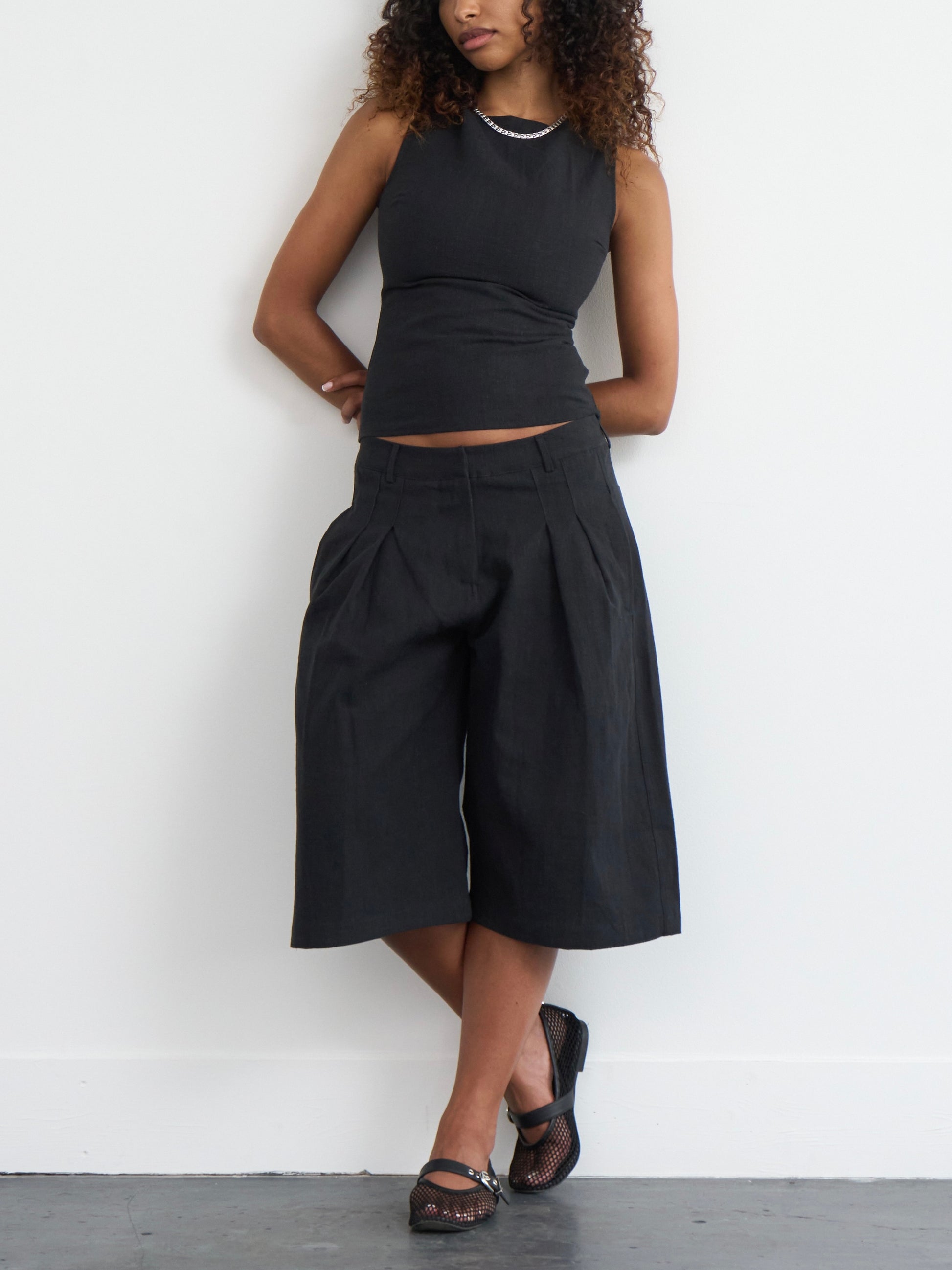 parker short - black linen