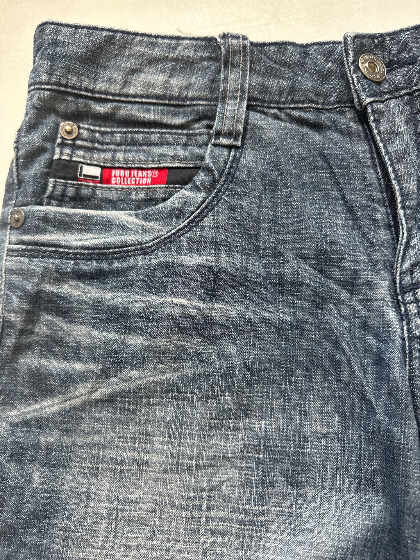 00s dark wash denim shorts by fubu