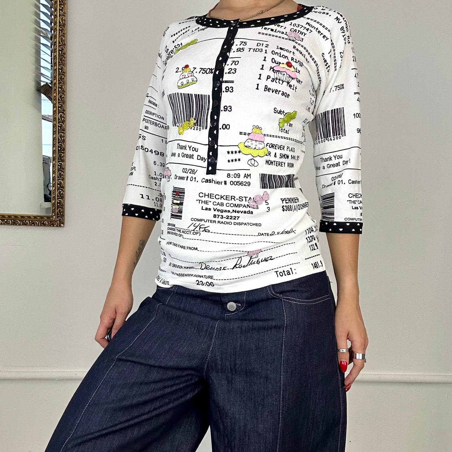 2000's graphic print long sleeved top