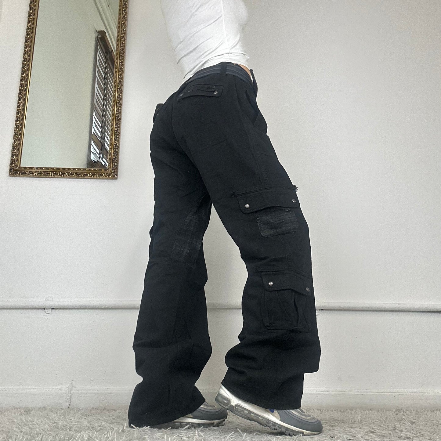 wide leg cargo trousers