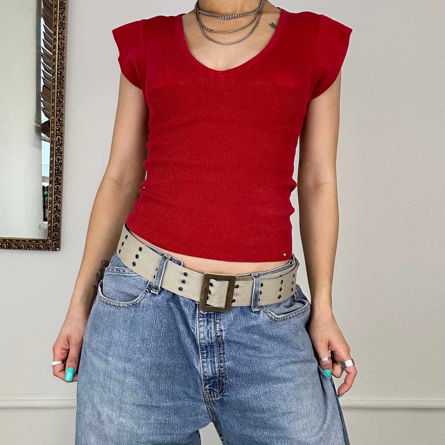 2000's red knitted top