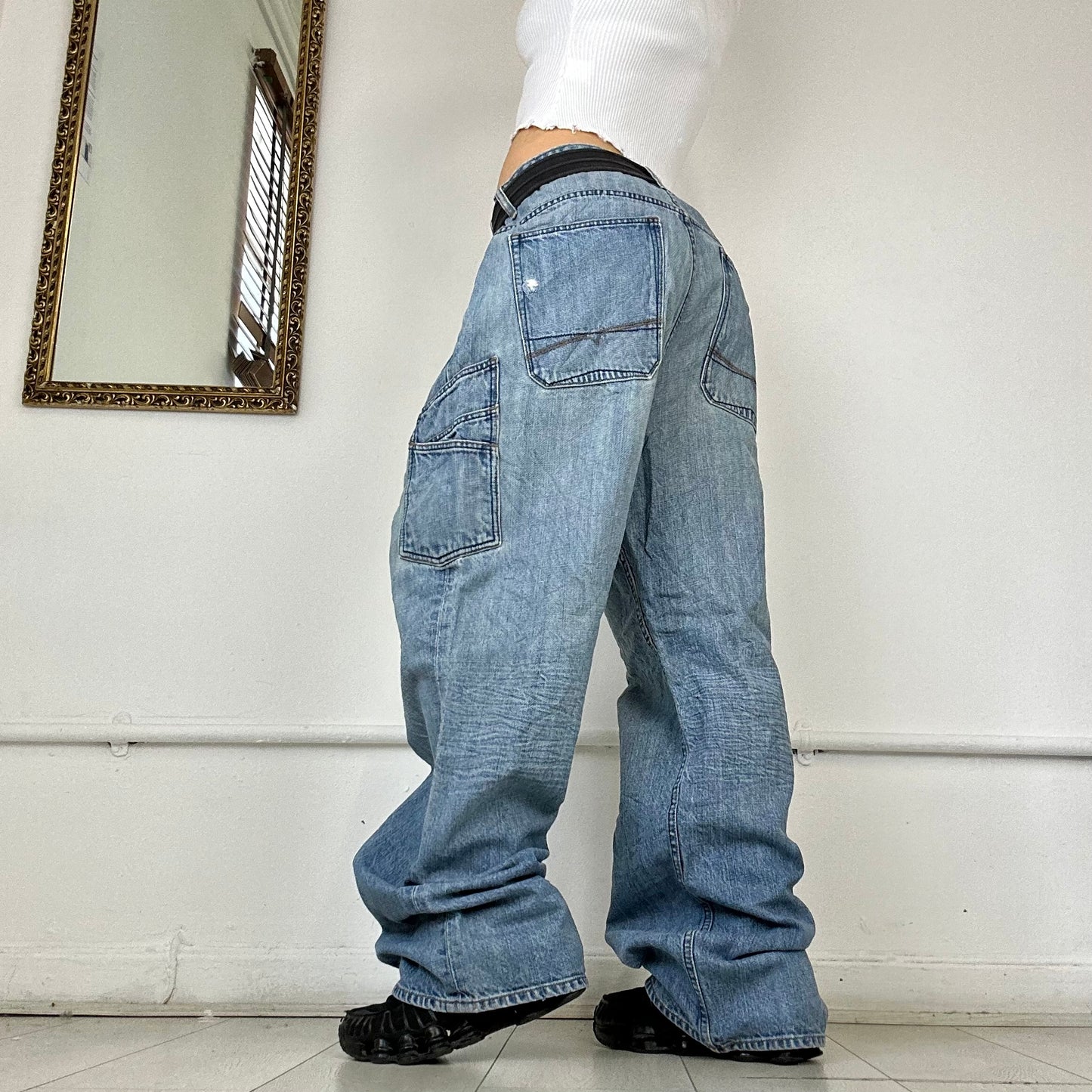 vintage baggy light wash jeans