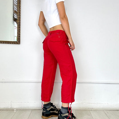 red linen capri trousers