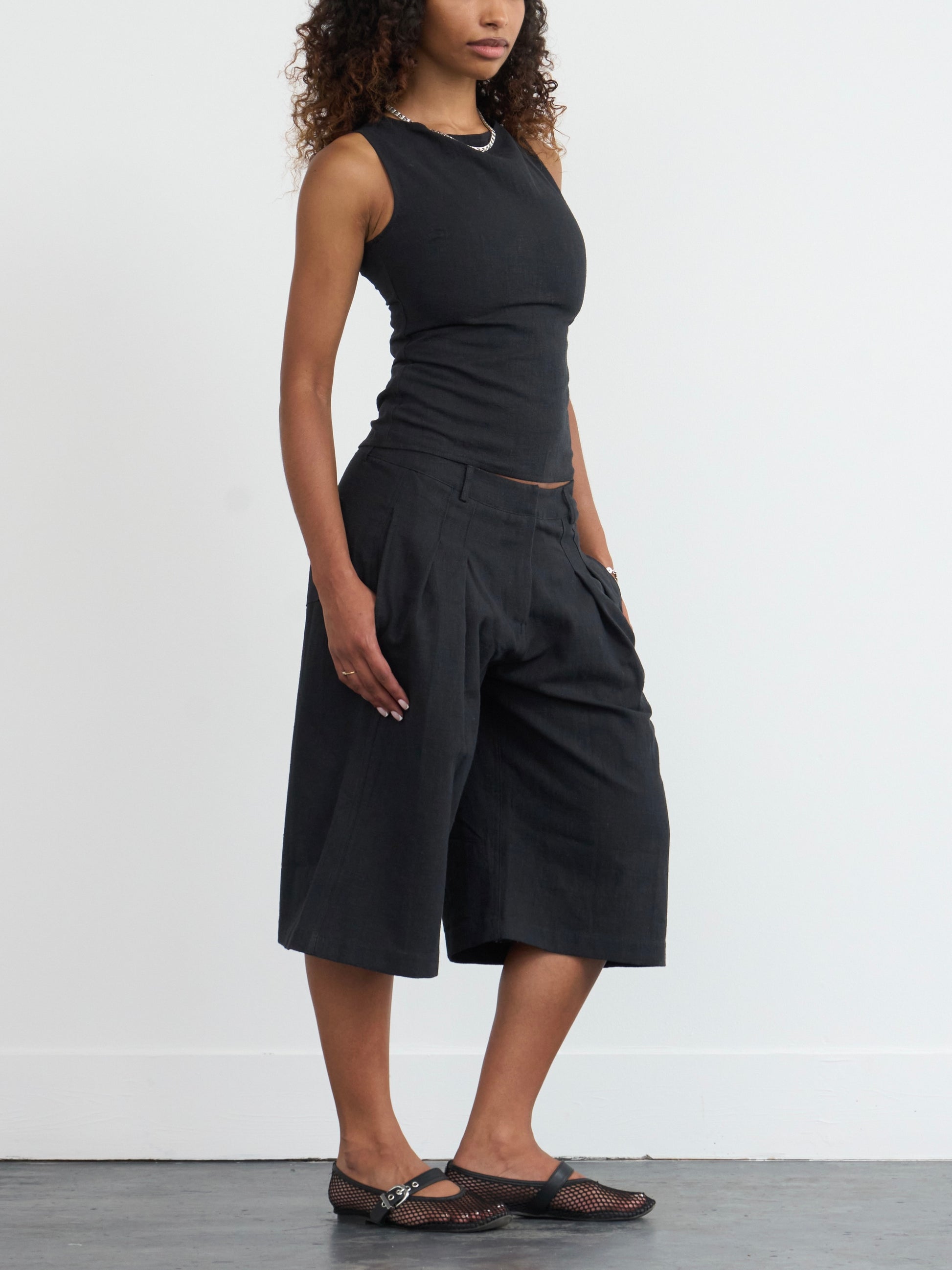 parker short - black linen