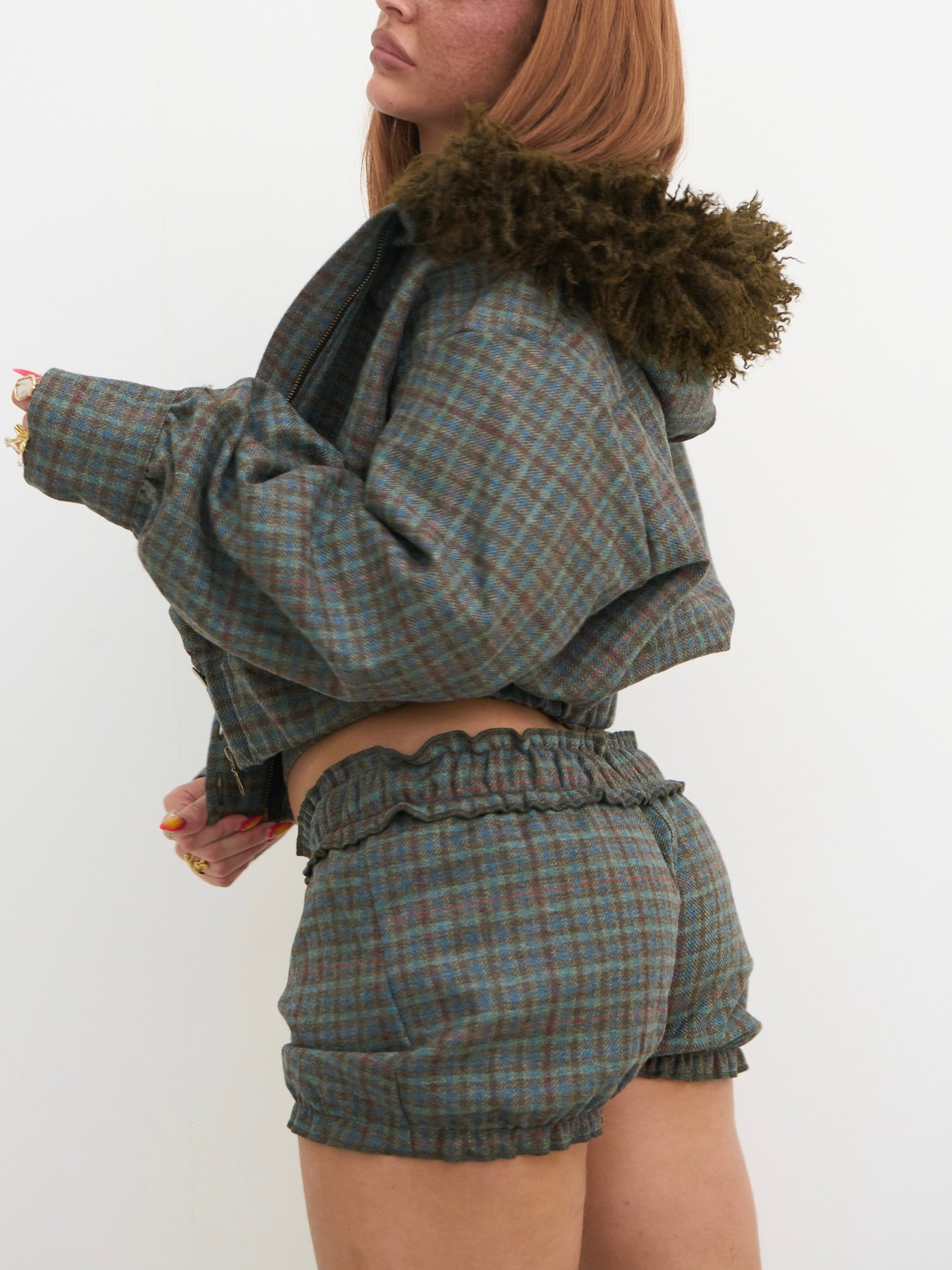 betsy bloomer - cedar wool