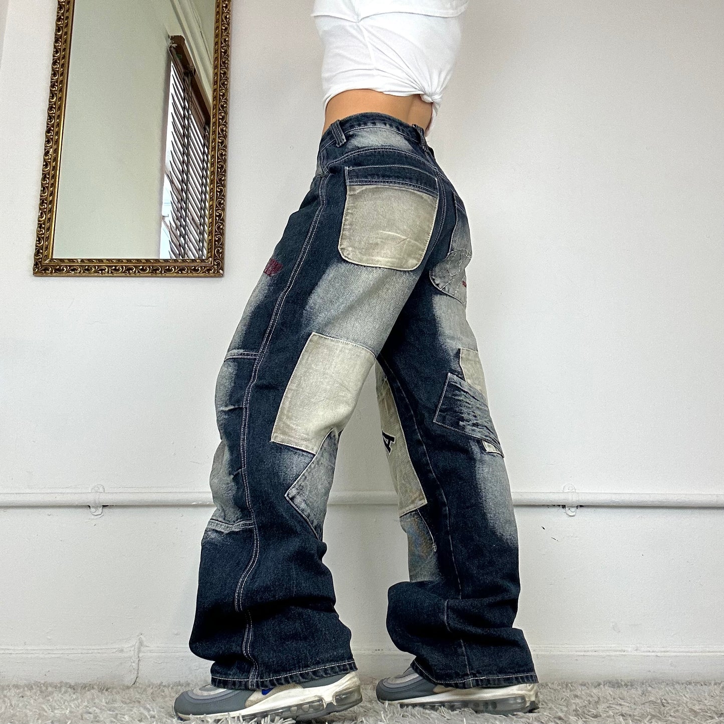 2000's baggy cargo jeans