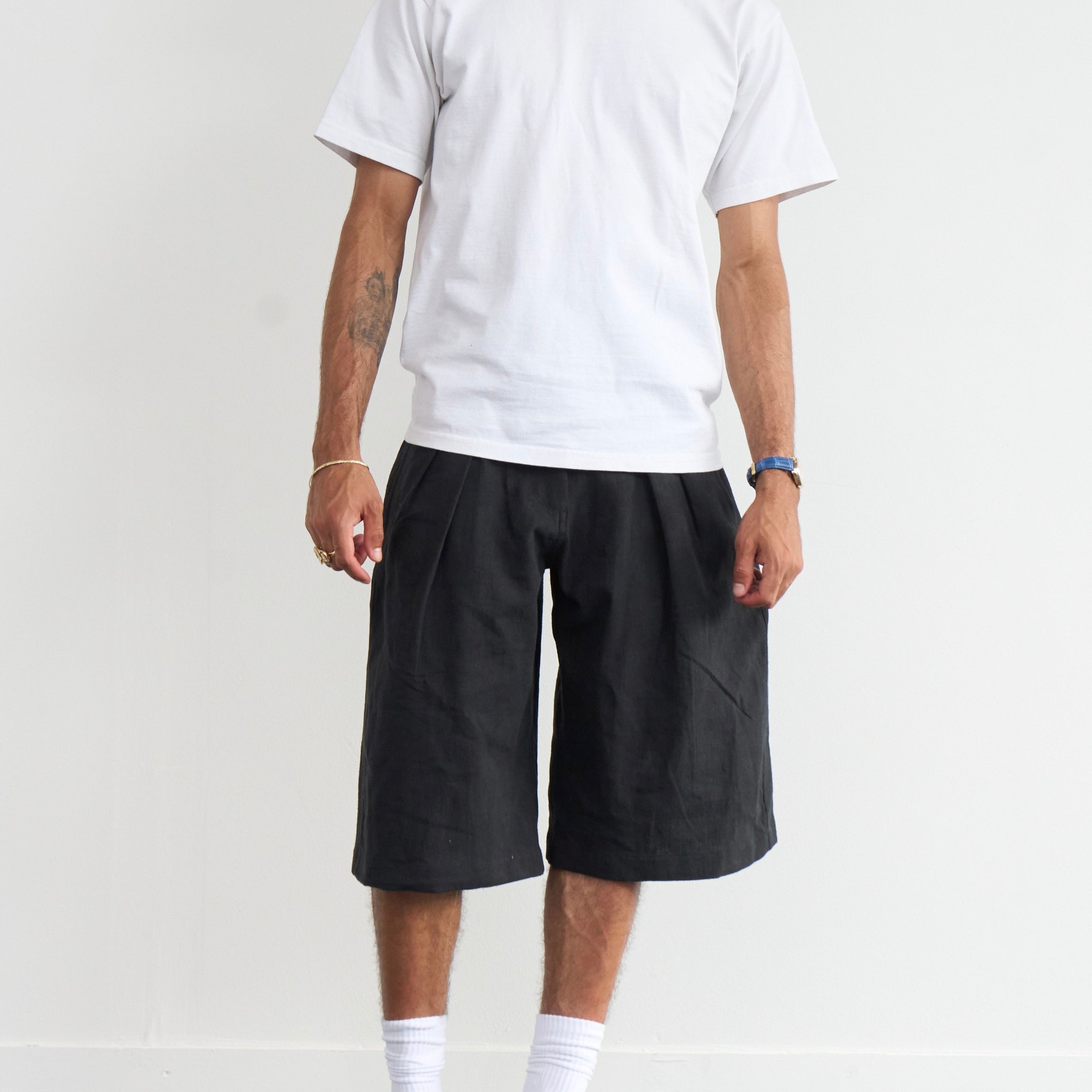 parker short - black linen