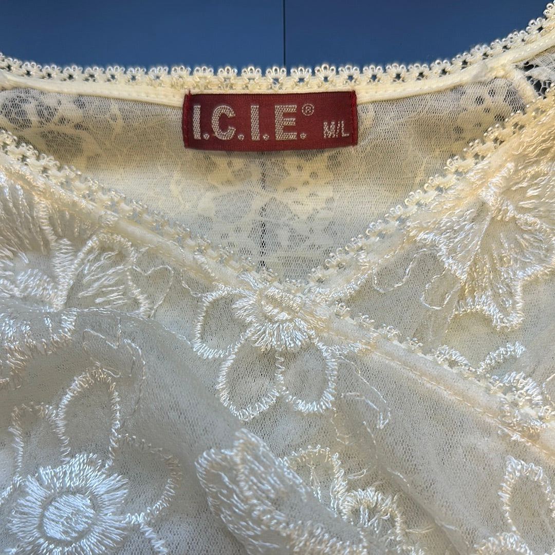 90s white lace long sleeve top