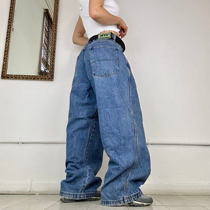 90's NYC baggy jeans