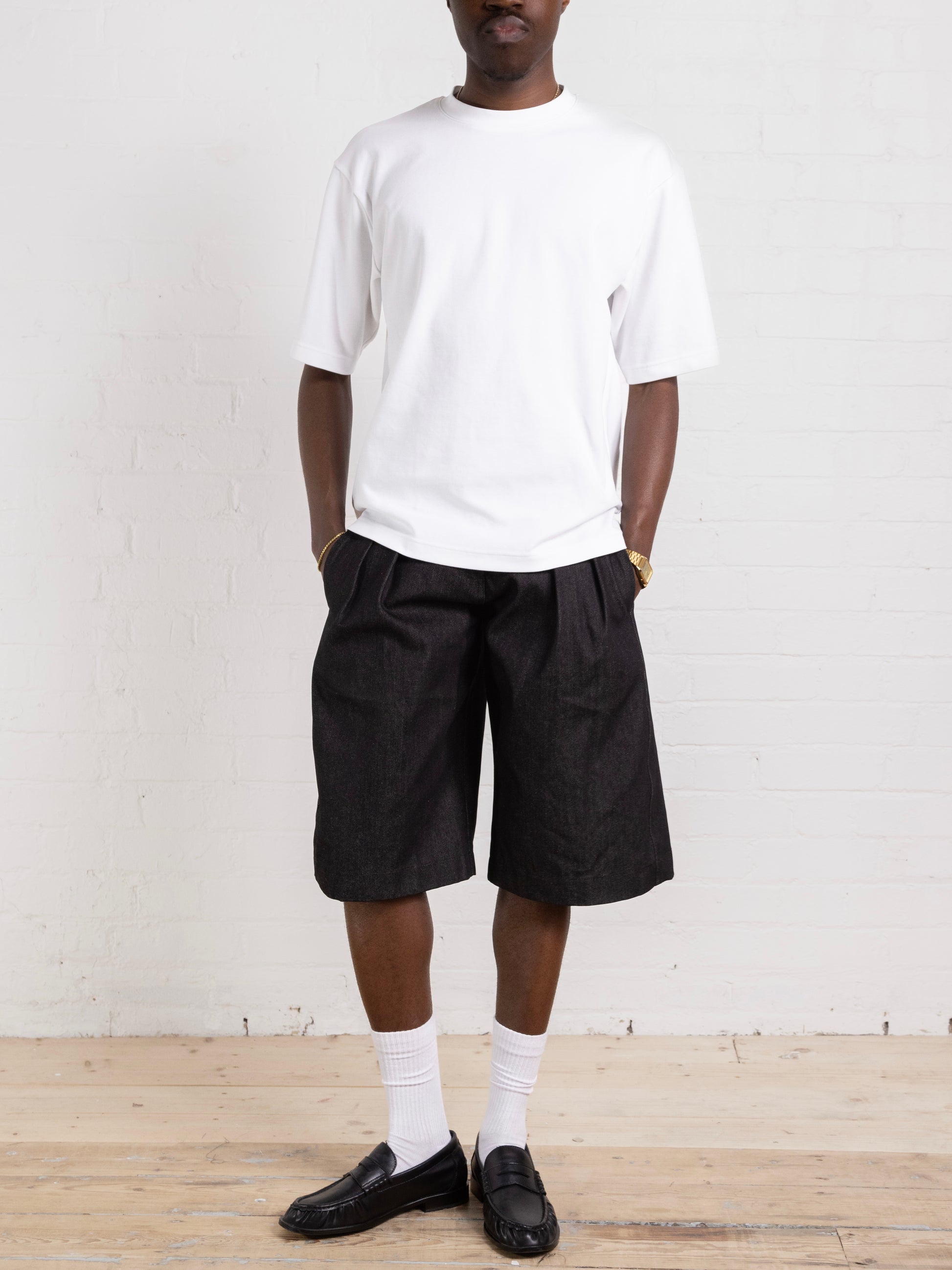 die Parker-Shorts aus dunkelgrauem Denim